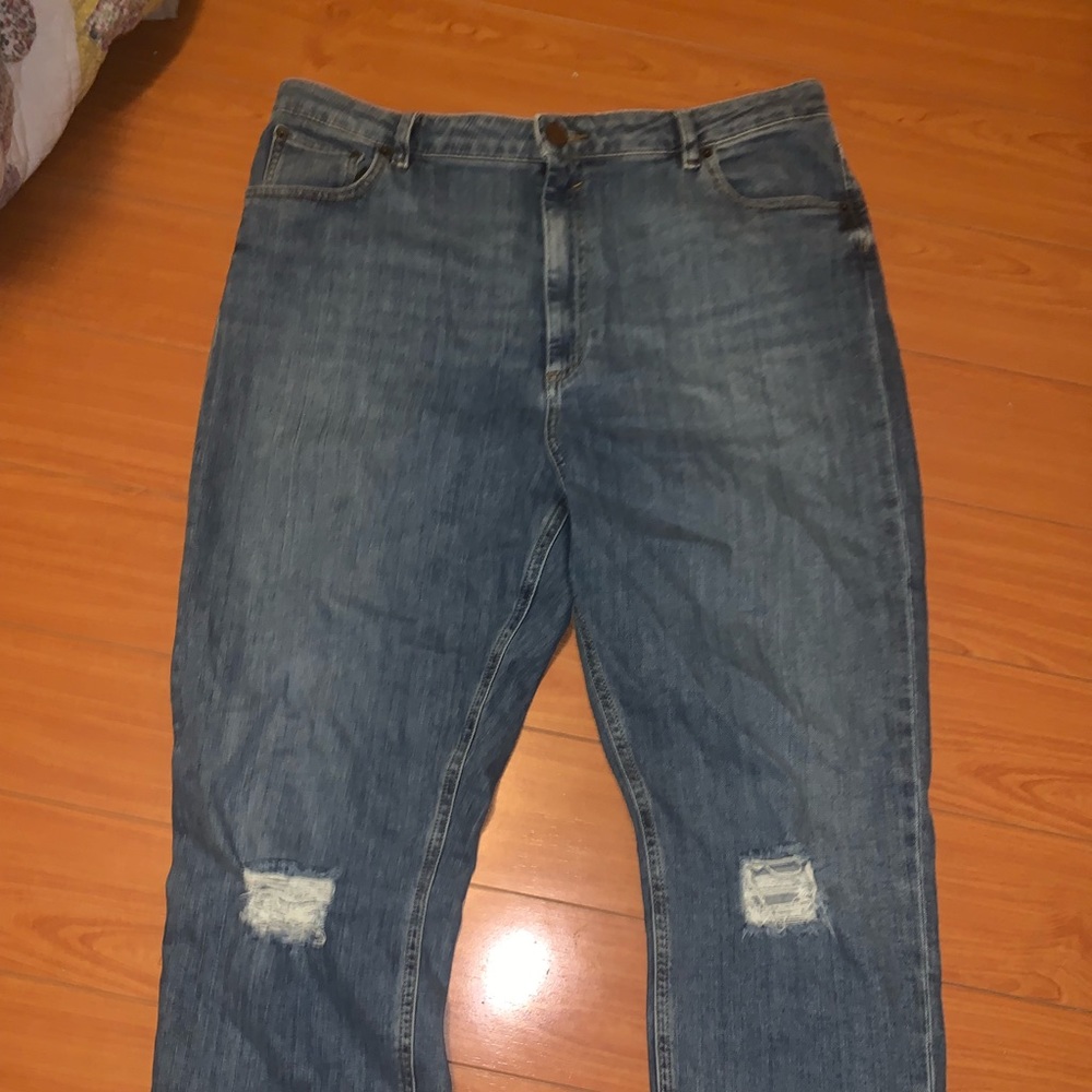 Ripped denim jeans